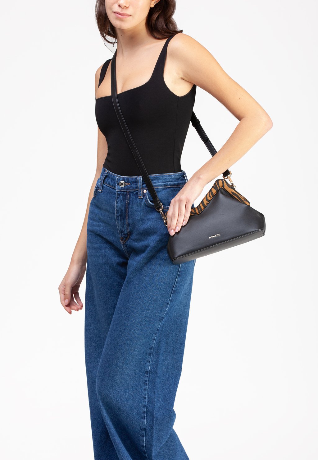 Сумка через плечо ELETTRA Miriade, черный
Сумка через плечо ELETTRA Miriade, черный