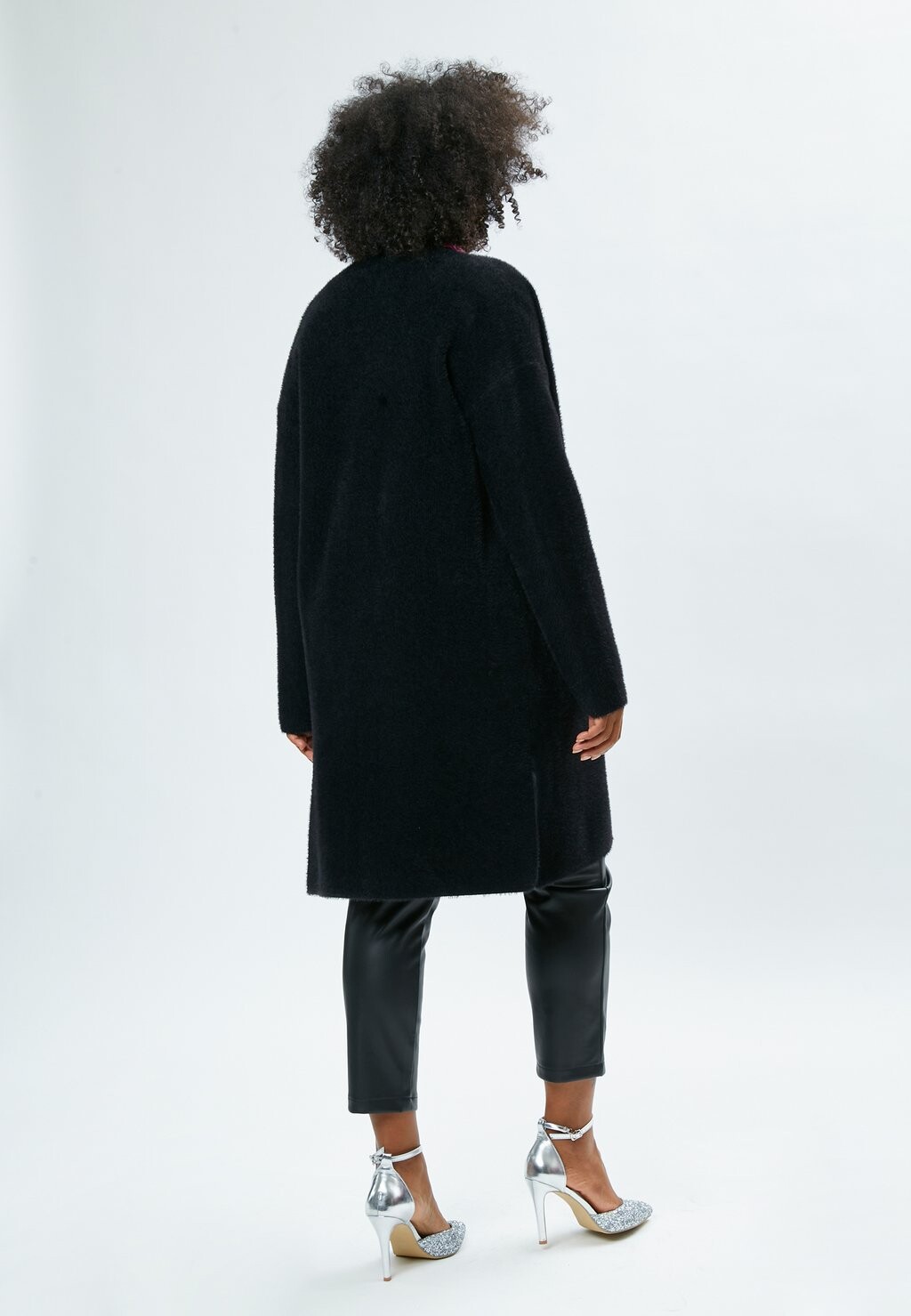 Классическое пальто FLUFFY Maison Form'elle, черный
Классическое пальто FLUFFY Maison Form'elle, черный