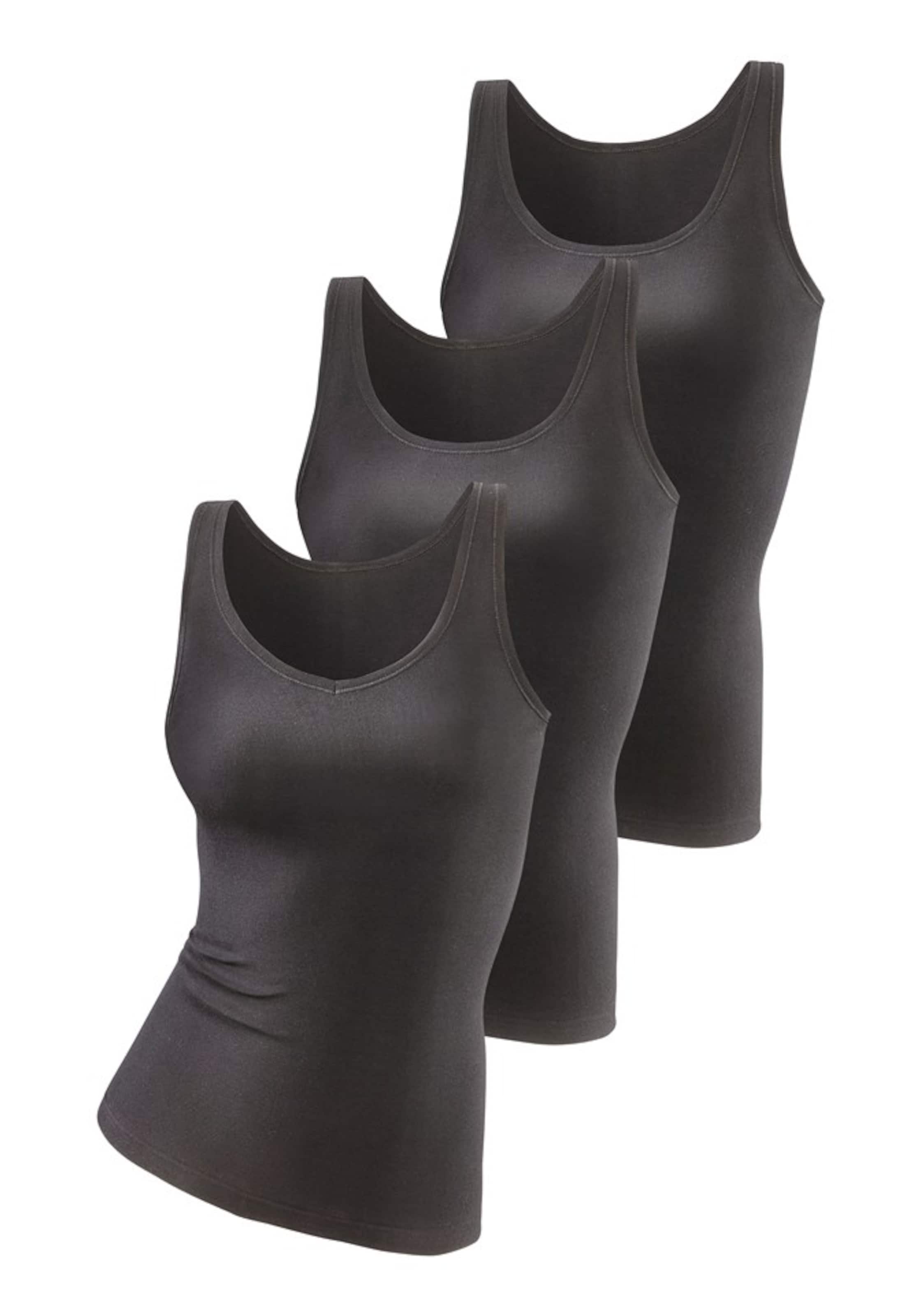 PETITE FLEUR Футболка в черном цвете
PETITE FLEUR Футболка в черном цвете