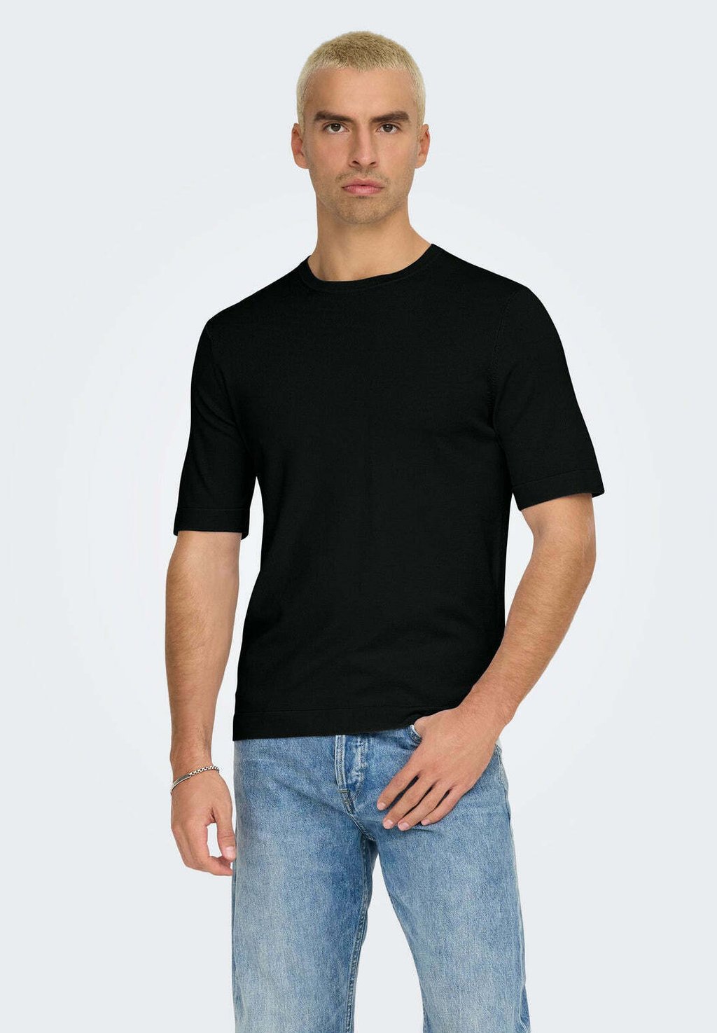 Базовая футболка Only & Sons, черный
Базовая футболка Only & Sons, черный