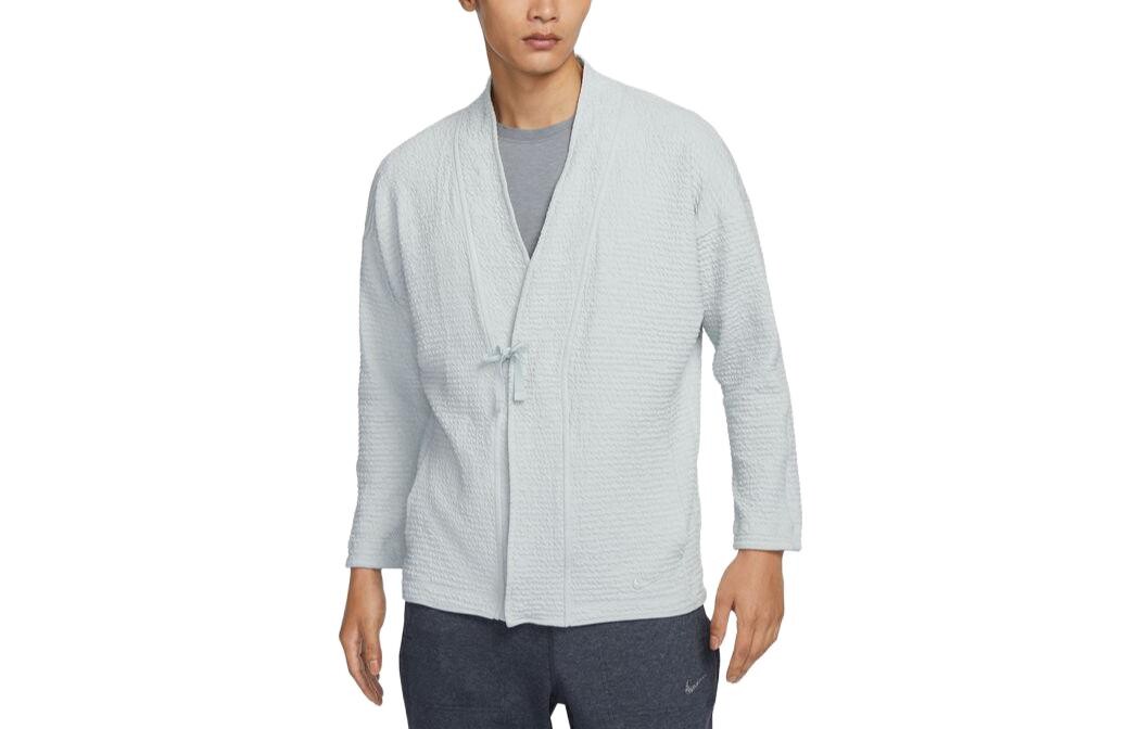 Трикотаж мужской светло-серебристый Nike, цвет Light Silver
Трикотаж мужской светло-серебристый Nike, цвет Light Silver