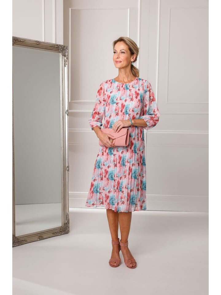 Длинное платье GOLDNER Plissee, цвет lagune/apricot/geblümt
Длинное платье GOLDNER Plissee, цвет lagune/apricot/geblümt