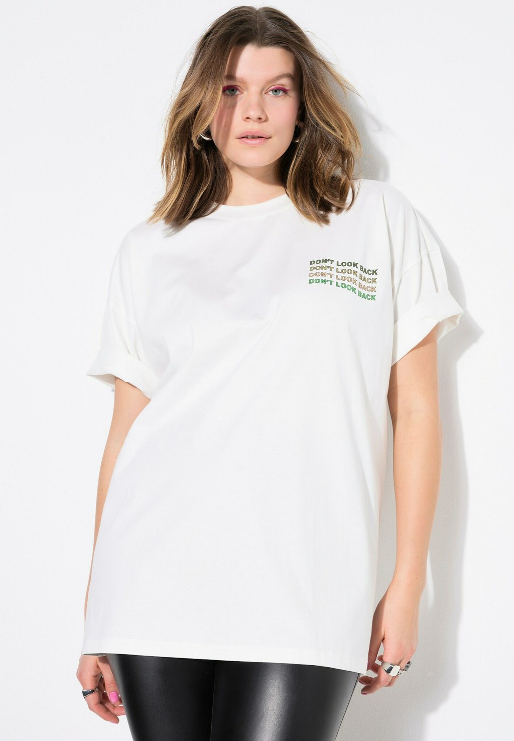 Футболка с принтом Studio Untold, белый
Футболка с принтом Studio Untold, белый