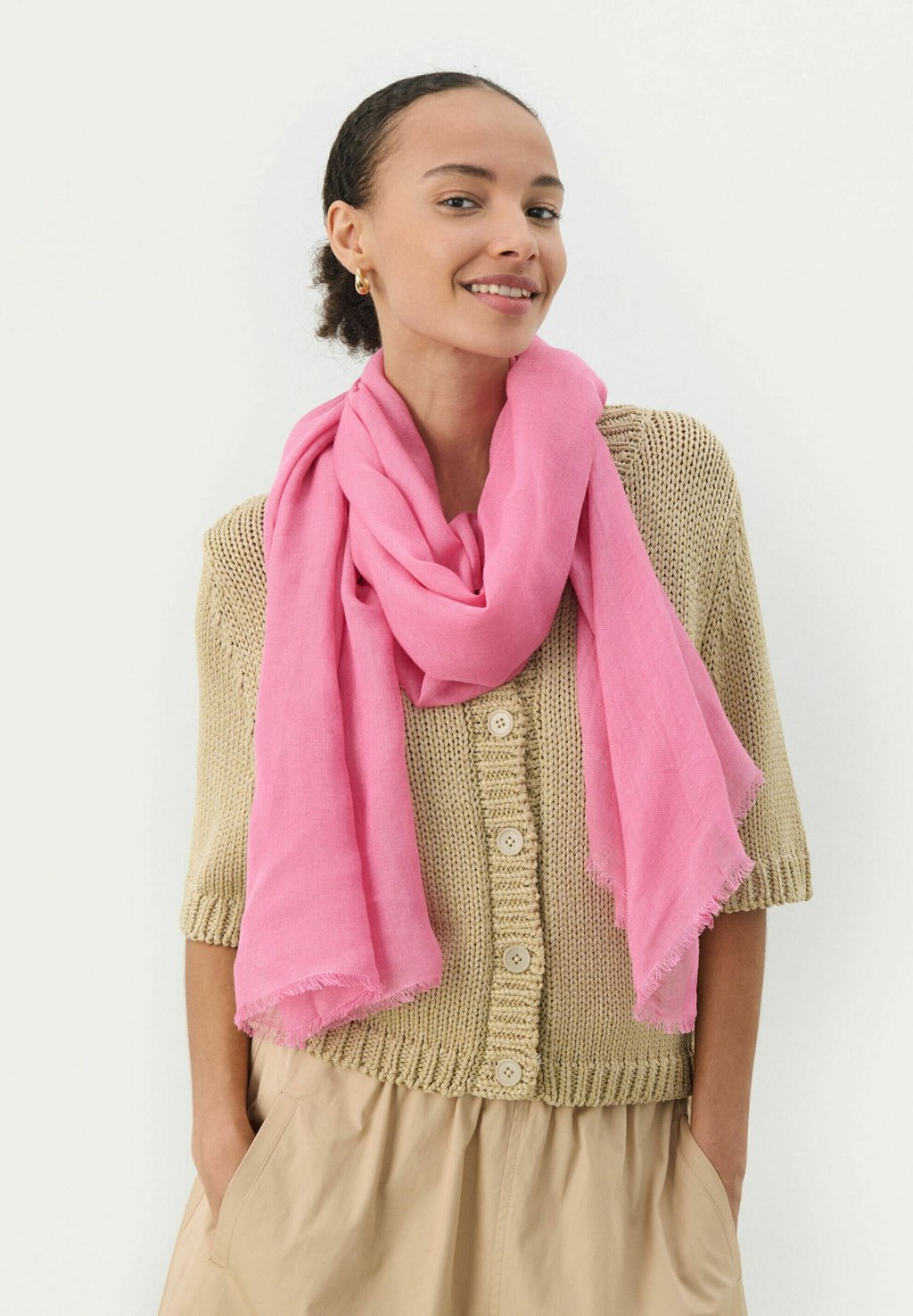 Шарф SARENA Part Two, цвет Prism Pink
Шарф SARENA Part Two, цвет Prism Pink