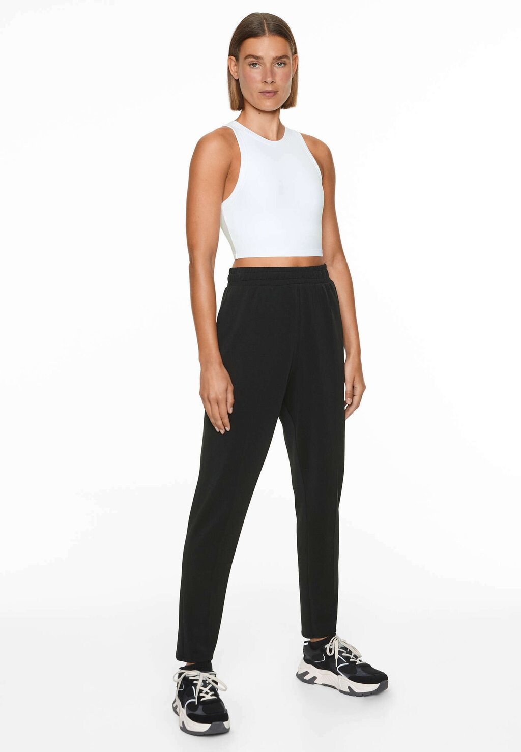 Спортивные брюки SOFT TOUCH JOGGER OYSHO, черный
Спортивные брюки SOFT TOUCH JOGGER OYSHO, черный