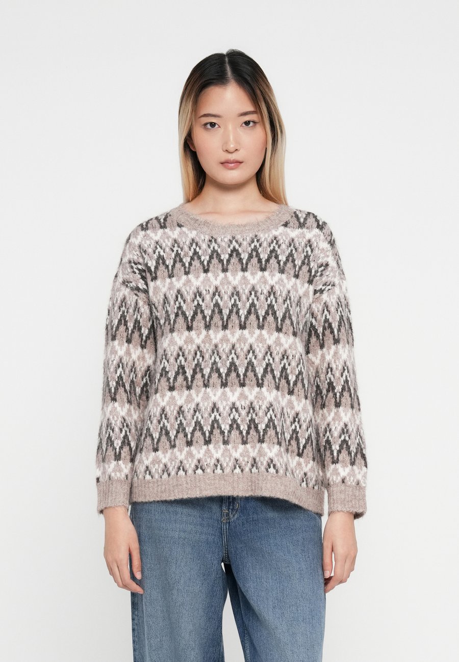 Джемпер VILA VIMARGI O NECK , Natural/Cloud Dancer/Falcon/Multi-Coloured
Джемпер VILA VIMARGI O NECK , Natural/Cloud Dancer/Falcon/Multi-Coloured