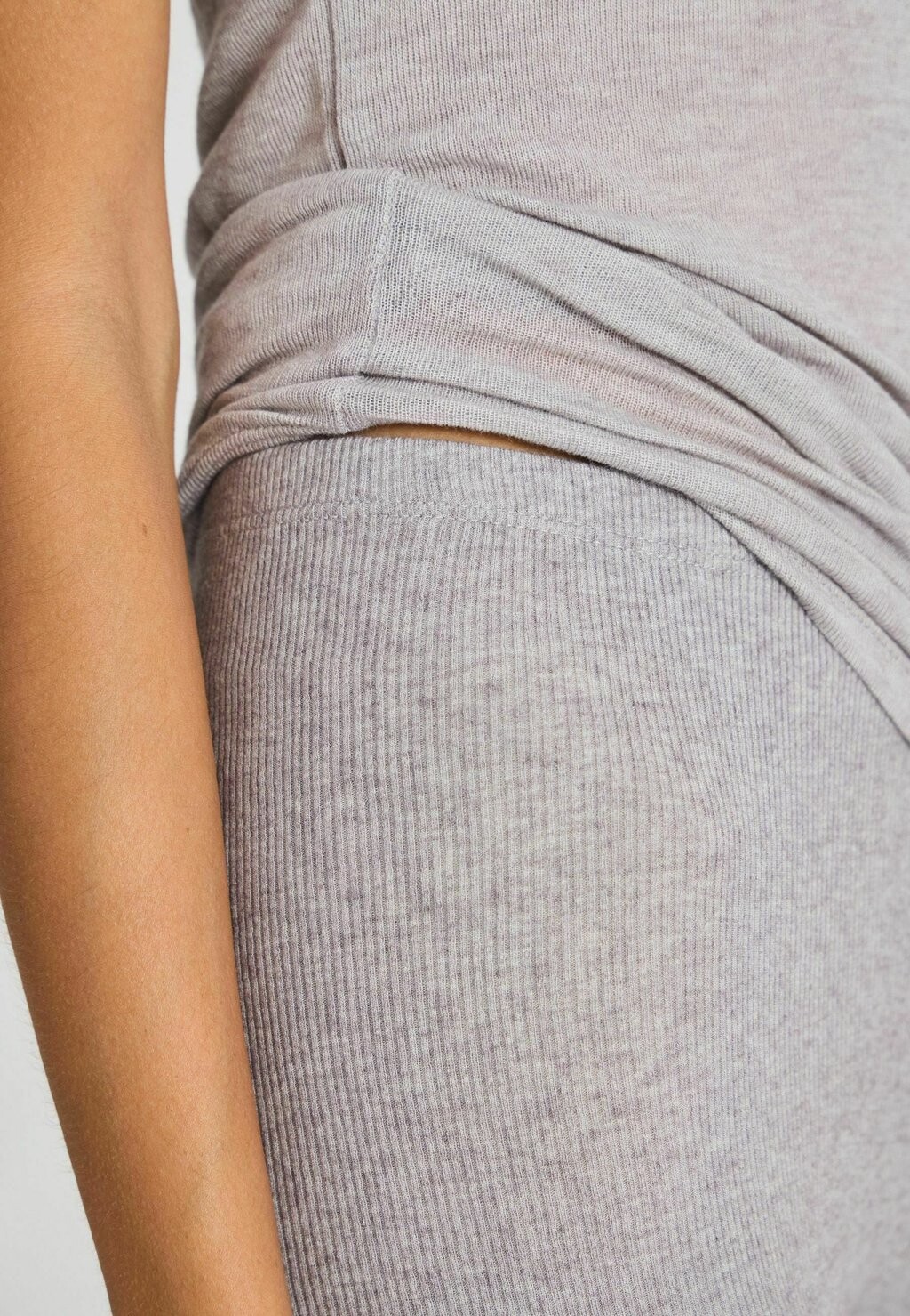 Леггинсы TANO GAI+LISVA, светло-серый
Леггинсы TANO GAI+LISVA, светло-серый