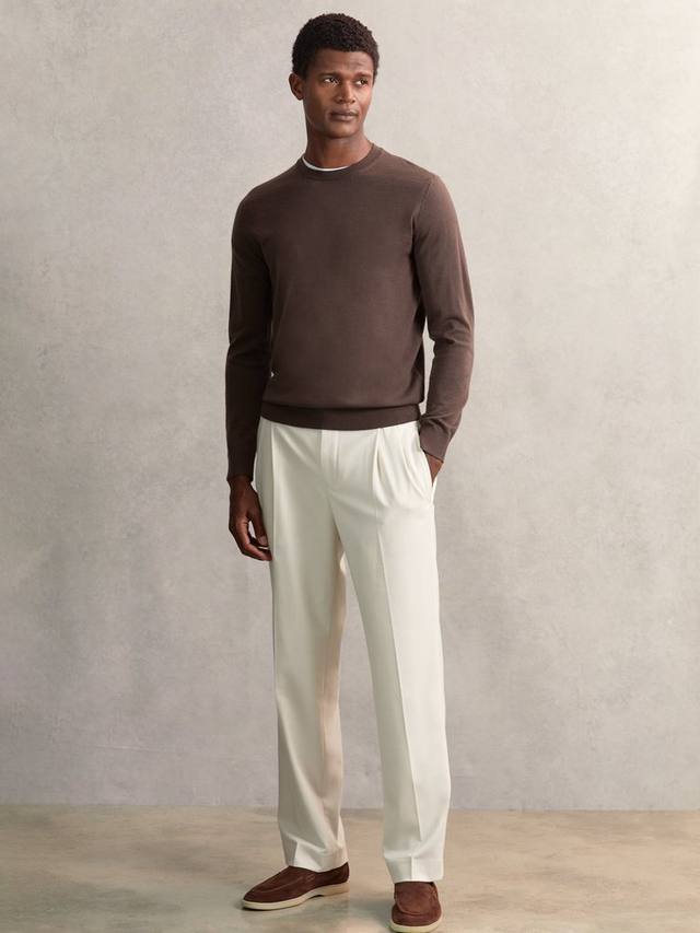 Брюки Arden Straight Fit легкие Reiss, Ecru
Брюки Arden Straight Fit легкие Reiss, Ecru