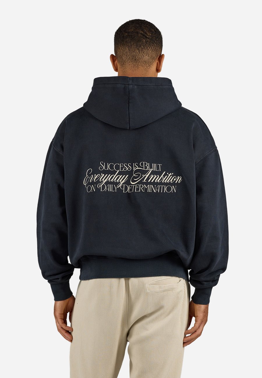 Худи Pegador ERNEM OVERSIZED HOODIE, Vintage Black/Black
Худи Pegador ERNEM OVERSIZED HOODIE, Vintage Black/Black