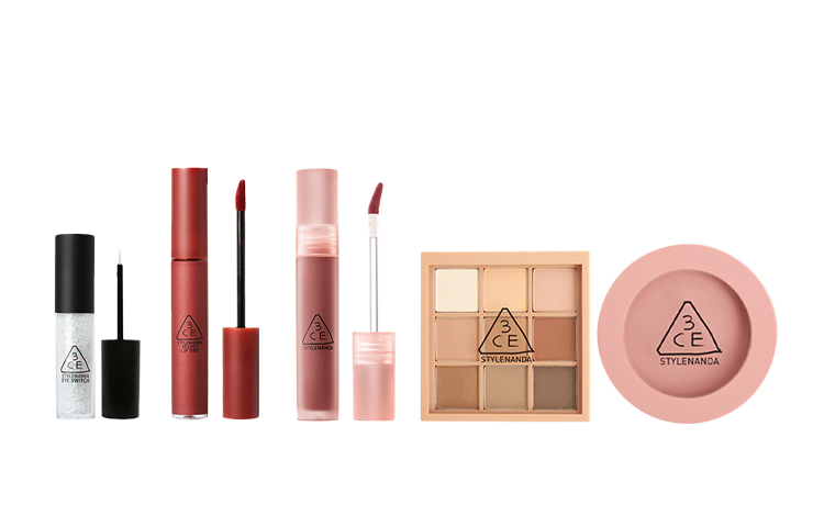 Пудровые тени для век блеск для губ румяна набор 3CE
Пудровые тени для век блеск для губ румяна набор 3CE