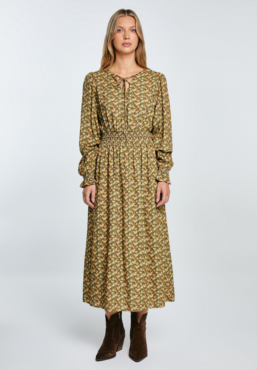 Платье Big Star LONDA, Gelb/Gold-Coloured
Платье Big Star LONDA, Gelb/Gold-Coloured