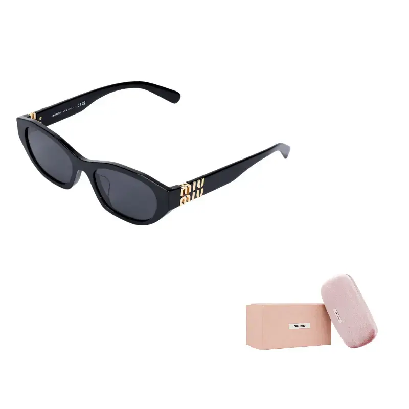 MIU MIU Солнцезащитные очки овальной формы Eyewear Oval Frame, Black
MIU MIU Солнцезащитные очки овальной формы Eyewear Oval Frame, Black