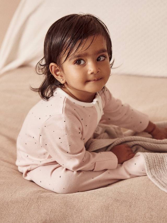 Комбинезон для сна с детским пятном MORI, цвет Stardust
Комбинезон для сна с детским пятном MORI, цвет Stardust