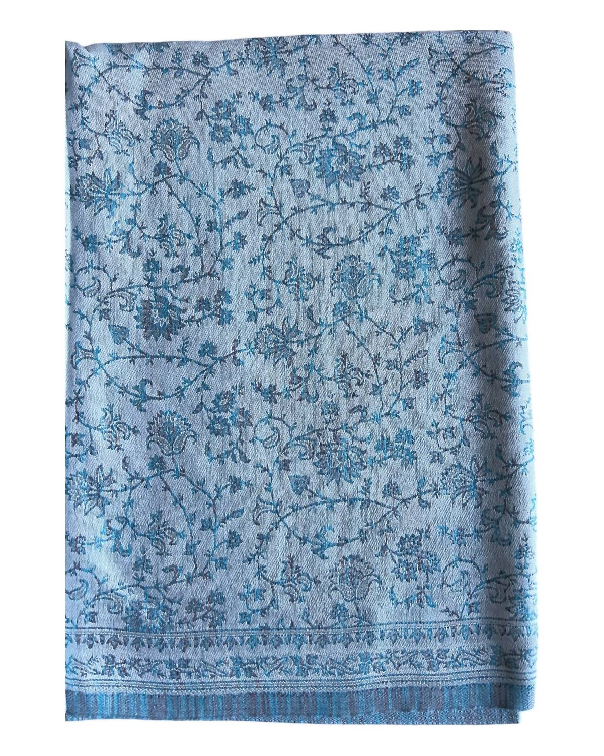 Женский шарф «Небесный мороз» синего цвета The Gray Crab, синий
Женский шарф «Небесный мороз» синего цвета The Gray Crab, синий