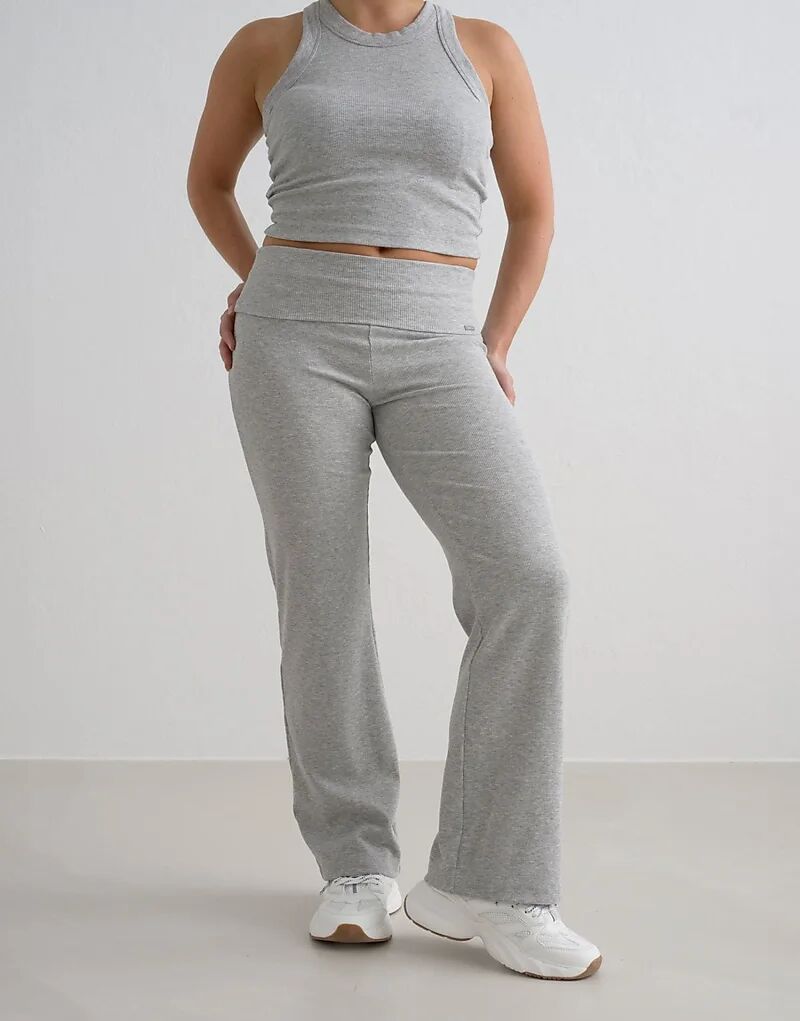 Брюки Aim'n Petite Ease в рубчик серого меланжевого цвета
Брюки Aim'n Petite Ease в рубчик серого меланжевого цвета