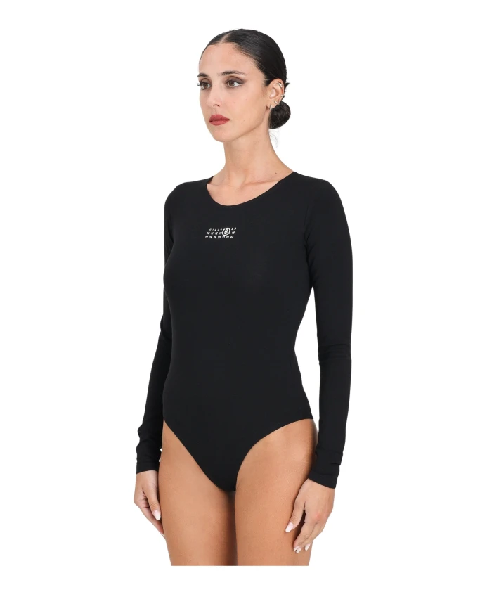 Черная футболка с длинными рукавами и логотипом. Maison Margiela, черный
Черная футболка с длинными рукавами и логотипом. Maison Margiela, черный