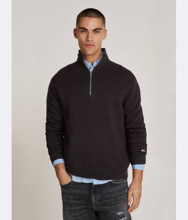 Свитер Tommy Jeans Regular Fit, черный 
Свитер Tommy Jeans Regular Fit, черный