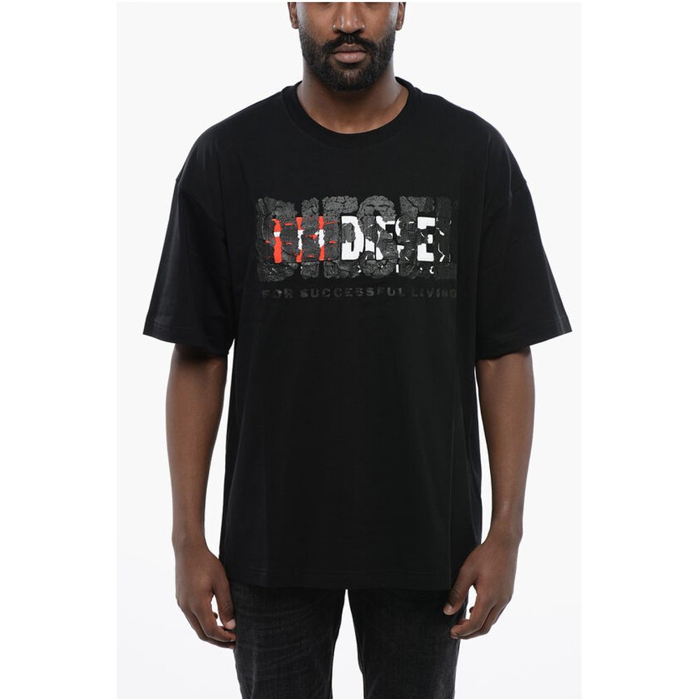 Однотонная футболка T-NABEL-M1 с круглым вырезом и эффектом трещин Diesel, Black
Однотонная футболка T-NABEL-M1 с круглым вырезом и эффектом трещин Diesel, Black