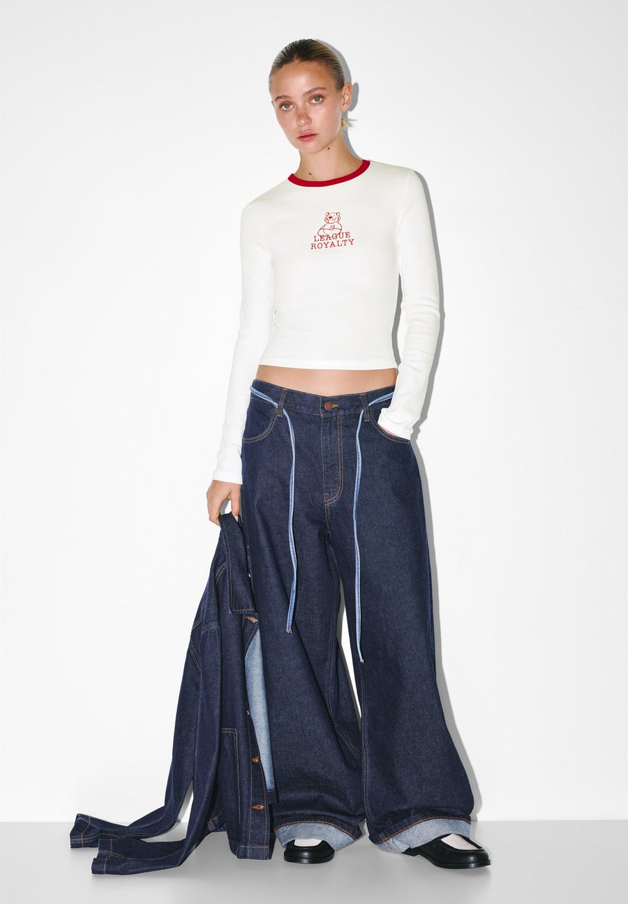 Топ PULL&BEAR TIGER GRAPHIC, White
Топ PULL&BEAR TIGER GRAPHIC, White