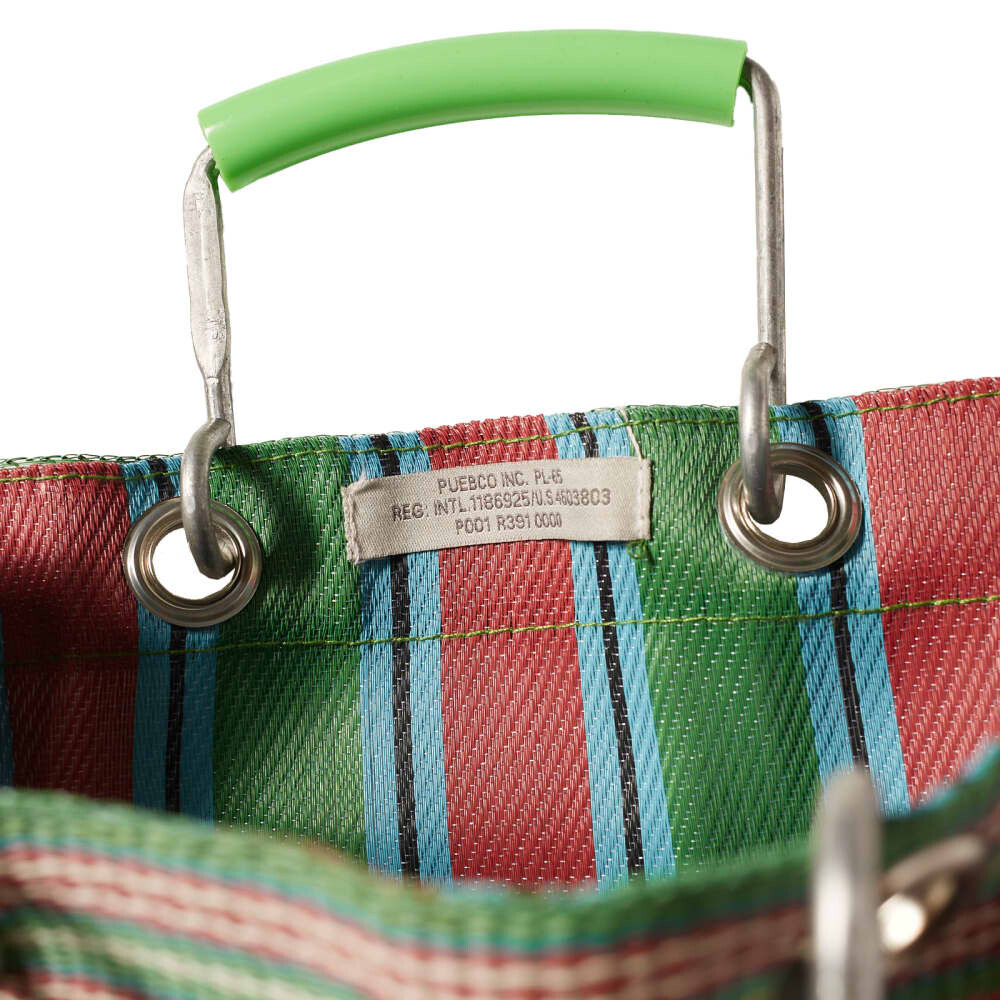 Квадратная сумка из переработанного пластика Puebco
Квадратная сумка из переработанного пластика Puebco