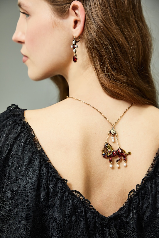 Ожерелье Medicine, бордовый
Ожерелье Medicine, бордовый