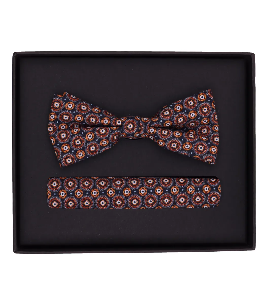 Галстук-бабочка VENTI "Комплект из галстука-бабочки и нагрудного платка VENTI с рисунком", оранжевый
Галстук-бабочка VENTI "Комплект из галстука-бабочки и нагрудного платка VENTI с рисунком", оранжевый