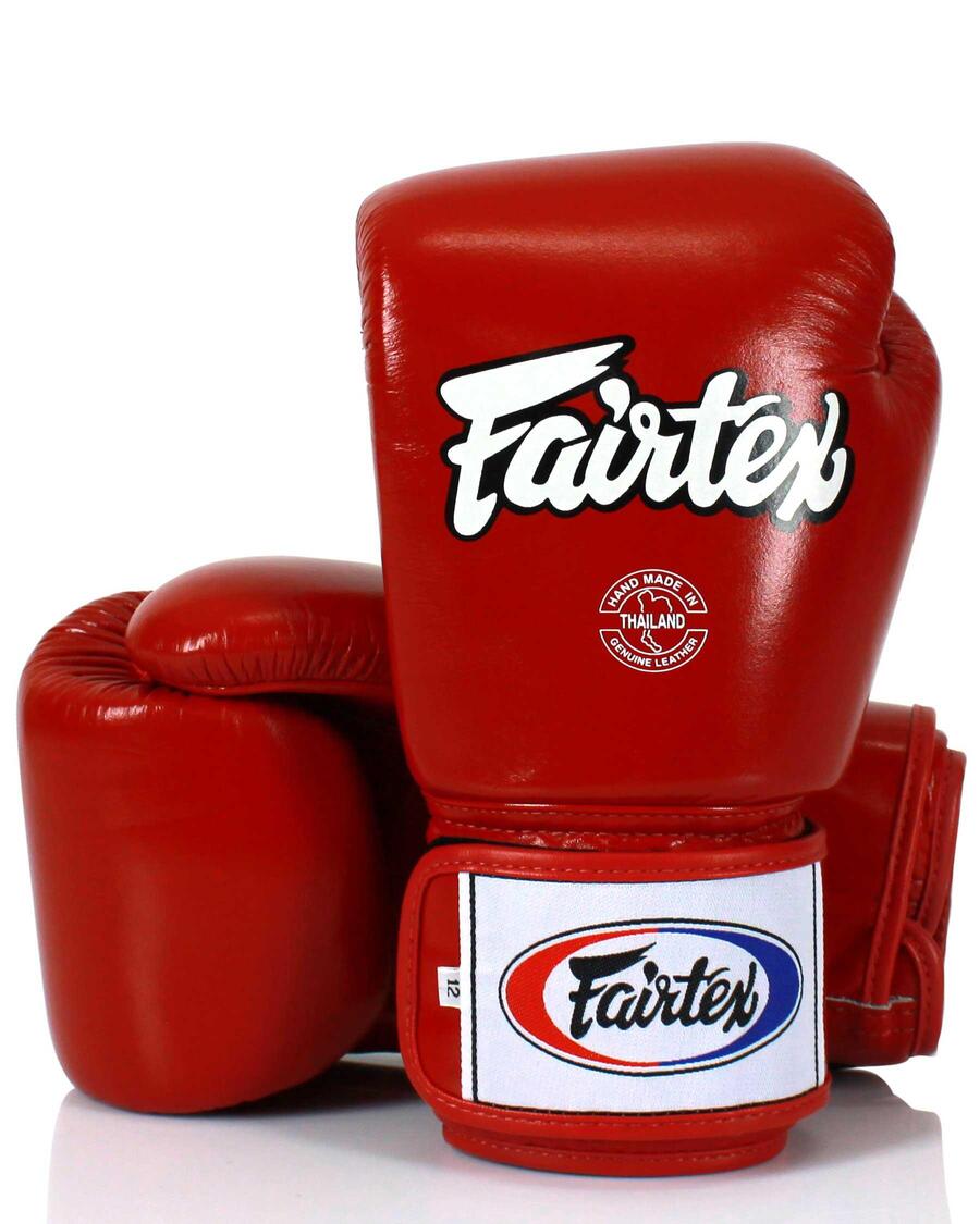 Боксерские перчатки Fairtex BGV1, красные, 16 унций.
Боксерские перчатки Fairtex BGV1, красные, 16 унций.