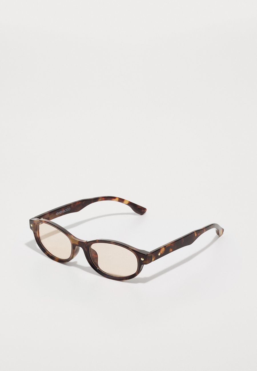 Солнцезащитные очки Even&Odd Sunglasses, Tortoise Brown/Mottled Brown
Солнцезащитные очки Even&Odd Sunglasses, Tortoise Brown/Mottled Brown