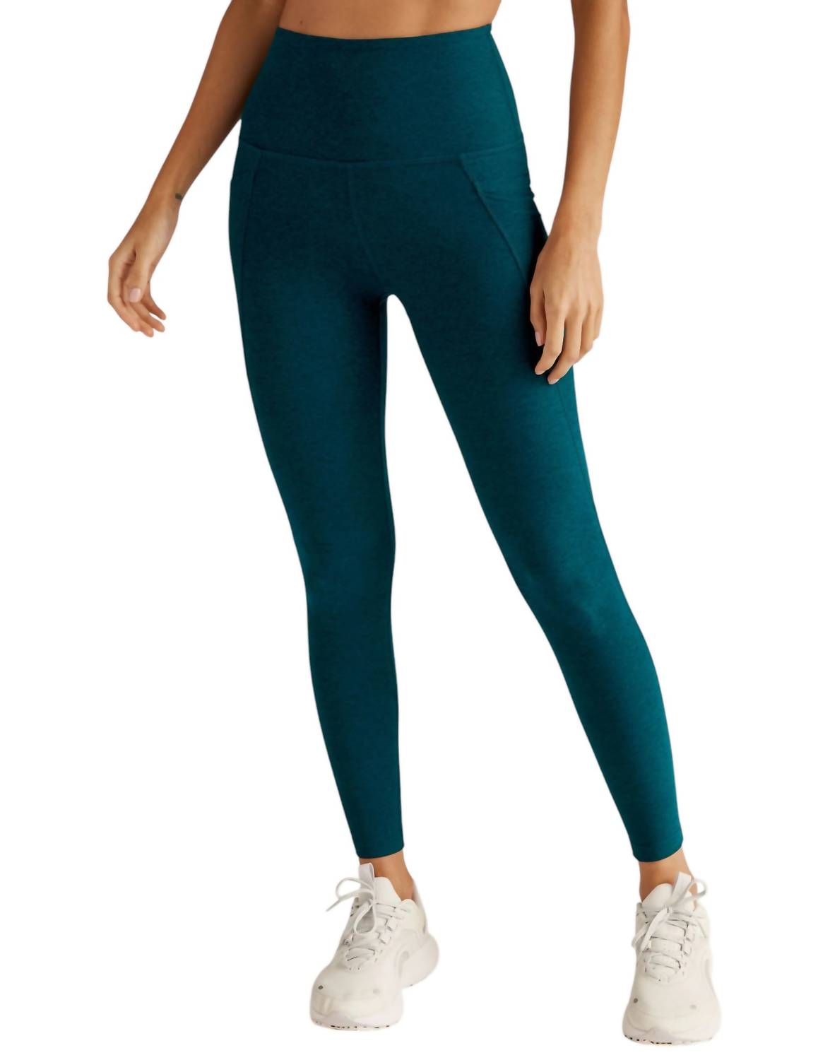 Леггинсы средней длины Spacedye Out Of Pocket с высокой талией в цвете Majestic Blue Heather BEYOND YOGA
Леггинсы средней длины Spacedye Out Of Pocket с высокой талией в цвете Majestic Blue Heather BEYOND YOGA