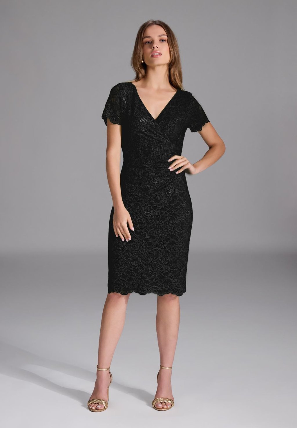 Коктейльное/вечернее платье Swing, черный
Коктейльное/вечернее платье Swing, черный