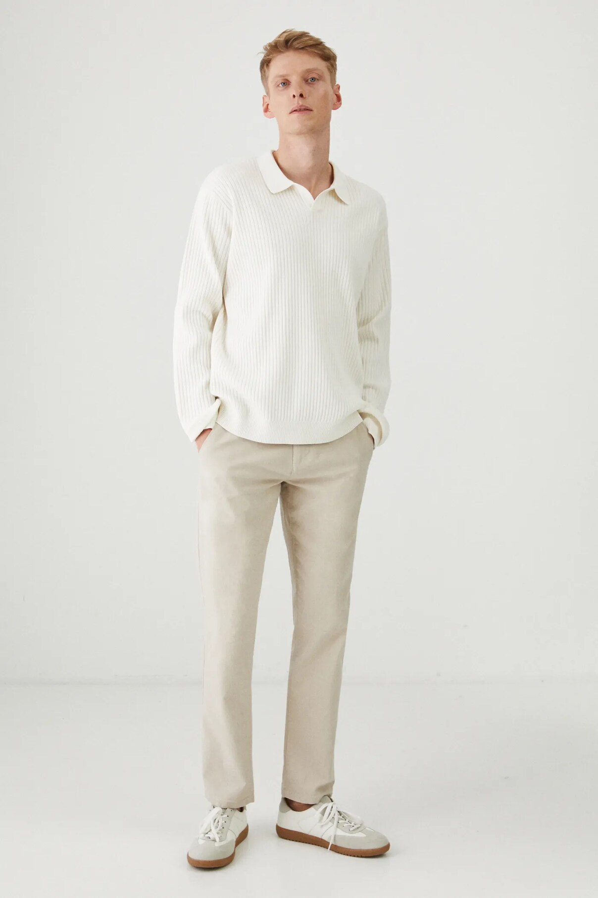 Свитер Medicine, бежевый
Свитер Medicine, бежевый