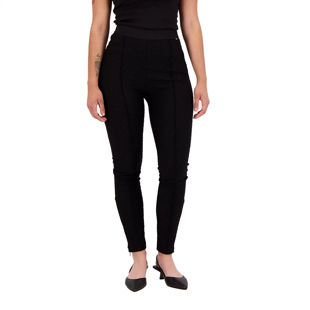 Брюки BOSS Etabi, черный
Брюки BOSS Etabi, черный