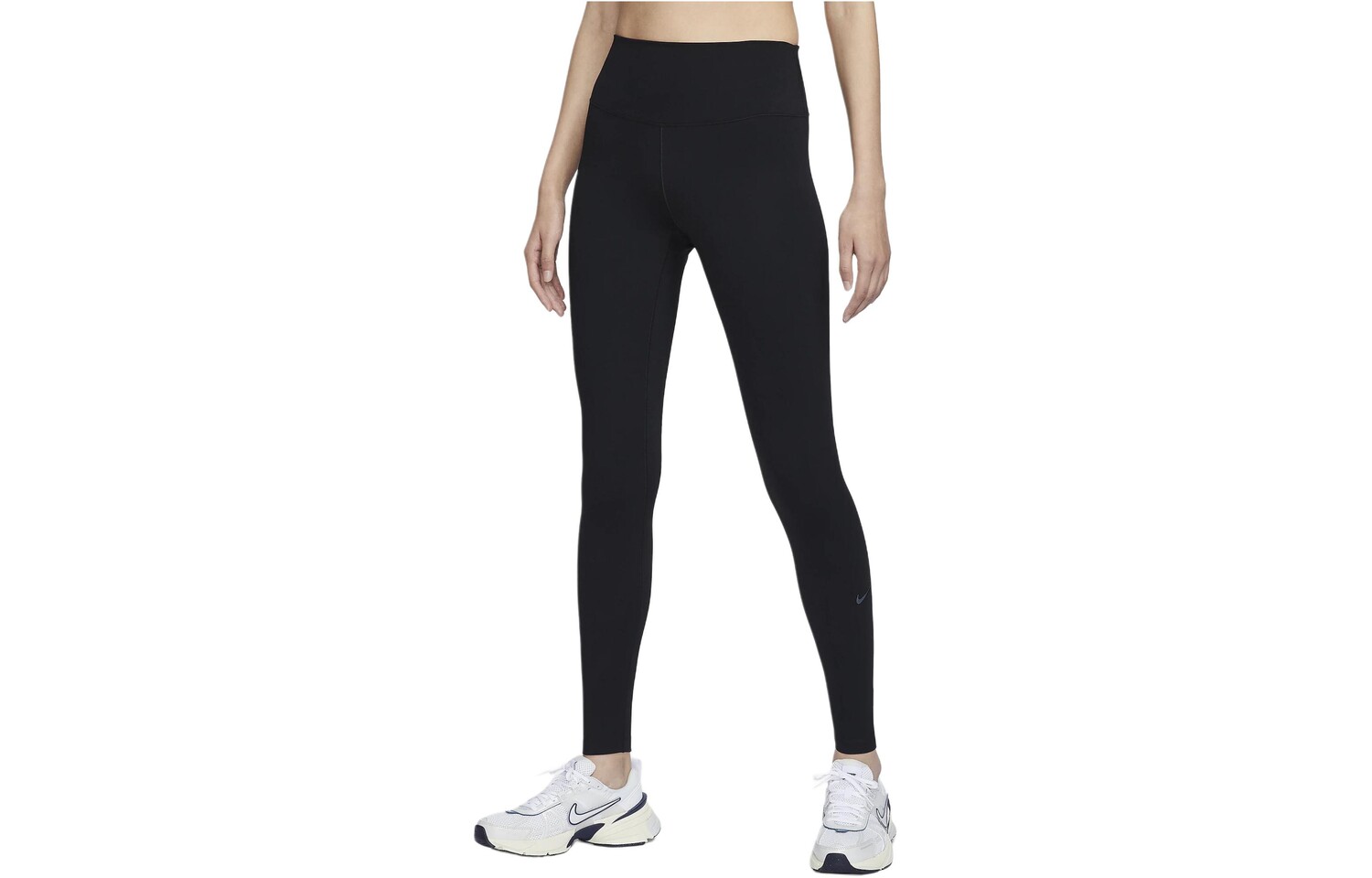 Спортивные брюки женские черные Nike
Спортивные брюки женские черные Nike