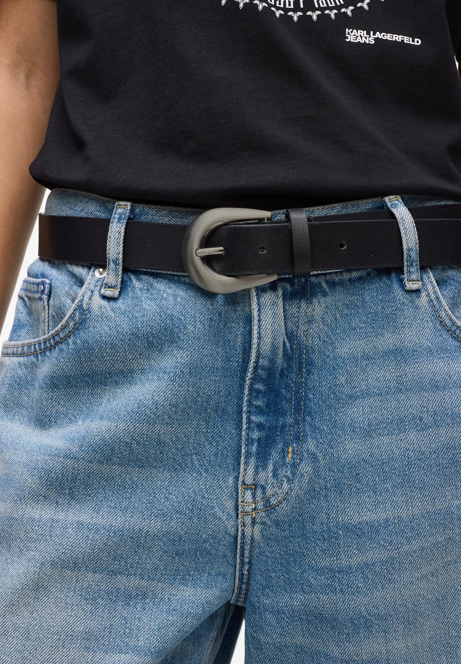 Ремень Karl Lagerfeld Jeans WESTERN, Black
Ремень Karl Lagerfeld Jeans WESTERN, Black