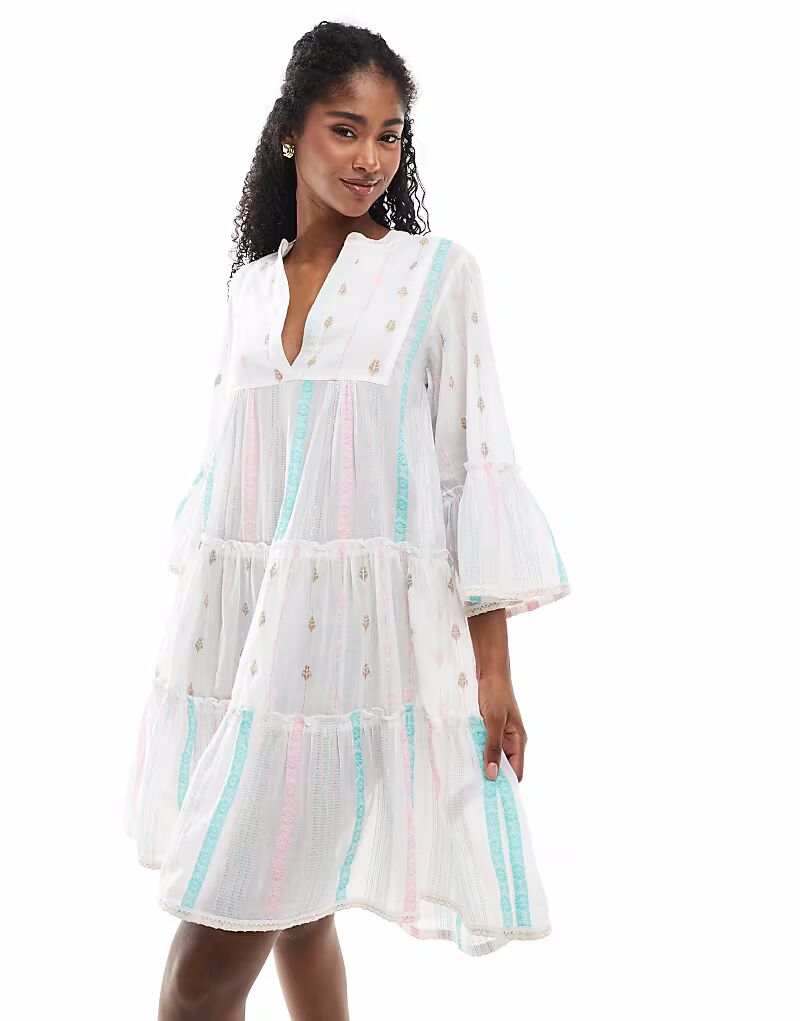 Платье-халат с ярусами в разноцветном цвете Accessorize
Платье-халат с ярусами в разноцветном цвете Accessorize