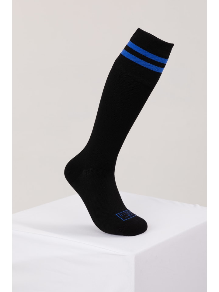 CASH-MERE.CH Компрессионные носки черного цвета
CASH-MERE.CH Компрессионные носки черного цвета