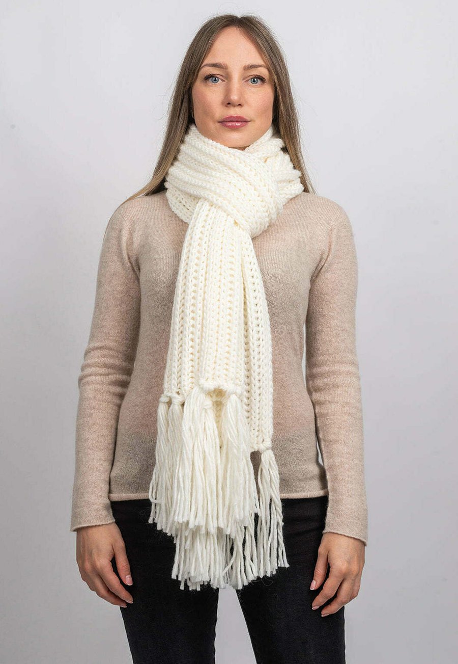 Шарф Dalle Piane Cashmere inglese con frange, Bianco/White
Шарф Dalle Piane Cashmere inglese con frange, Bianco/White