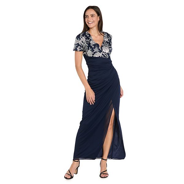 Женское платье с v-образным вырезом из матового шифона R&M Richards
Женское платье с v-образным вырезом из матового шифона R&M Richards