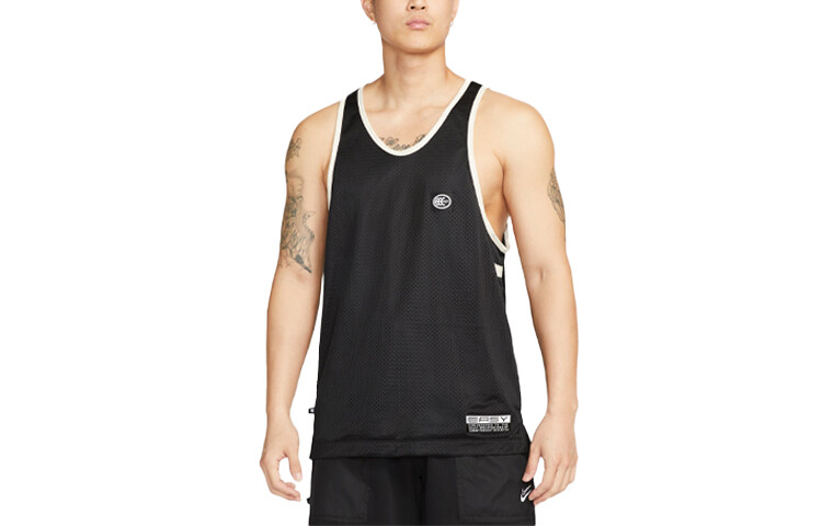 Мужское баскетбольное джерси Nike, цвет Black
Мужское баскетбольное джерси Nike, цвет Black