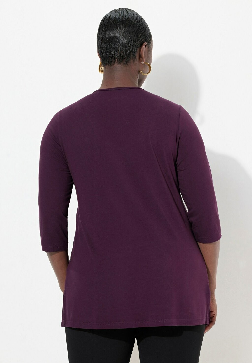 Топ с длинными рукавами TIEFER RUNDHALSAUSSCHNITT Ulla Popken, темно-фиолетовый
Топ с длинными рукавами TIEFER RUNDHALSAUSSCHNITT Ulla Popken, темно-фиолетовый