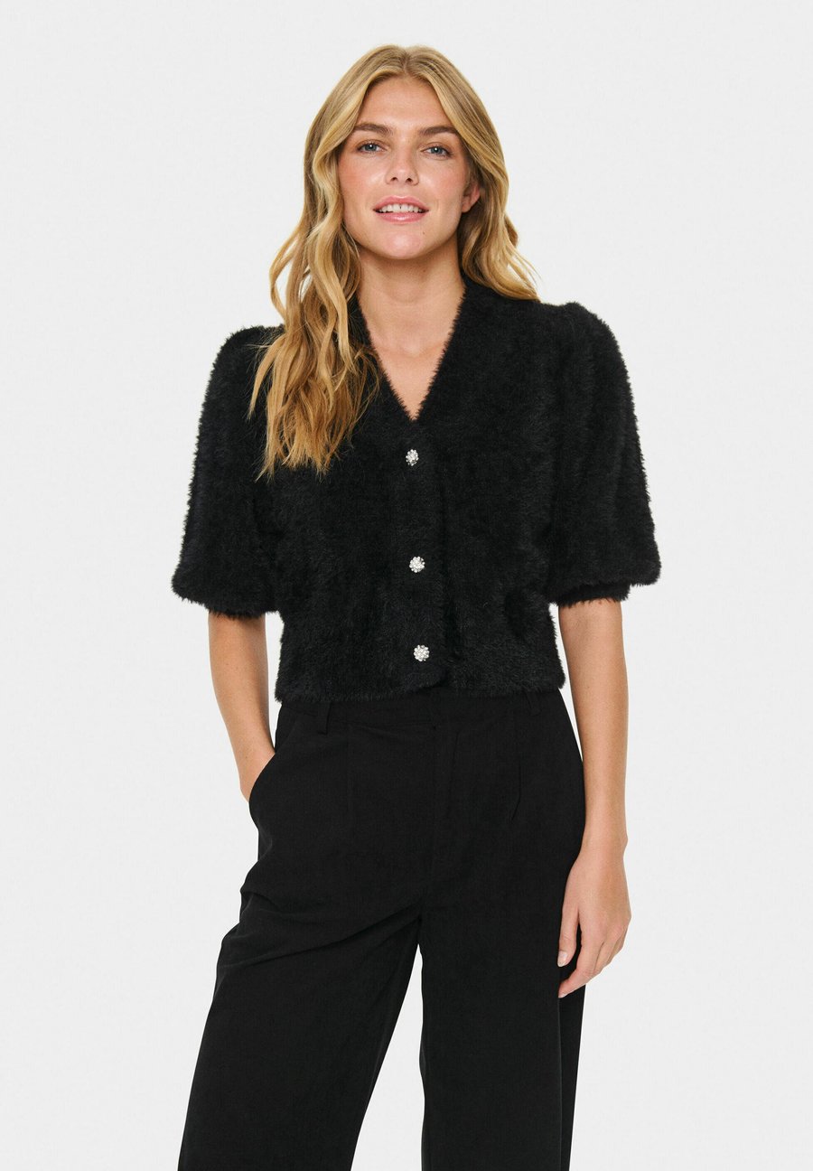 Кардиган Saint Tropez BANNISZ SS, Black
Кардиган Saint Tropez BANNISZ SS, Black