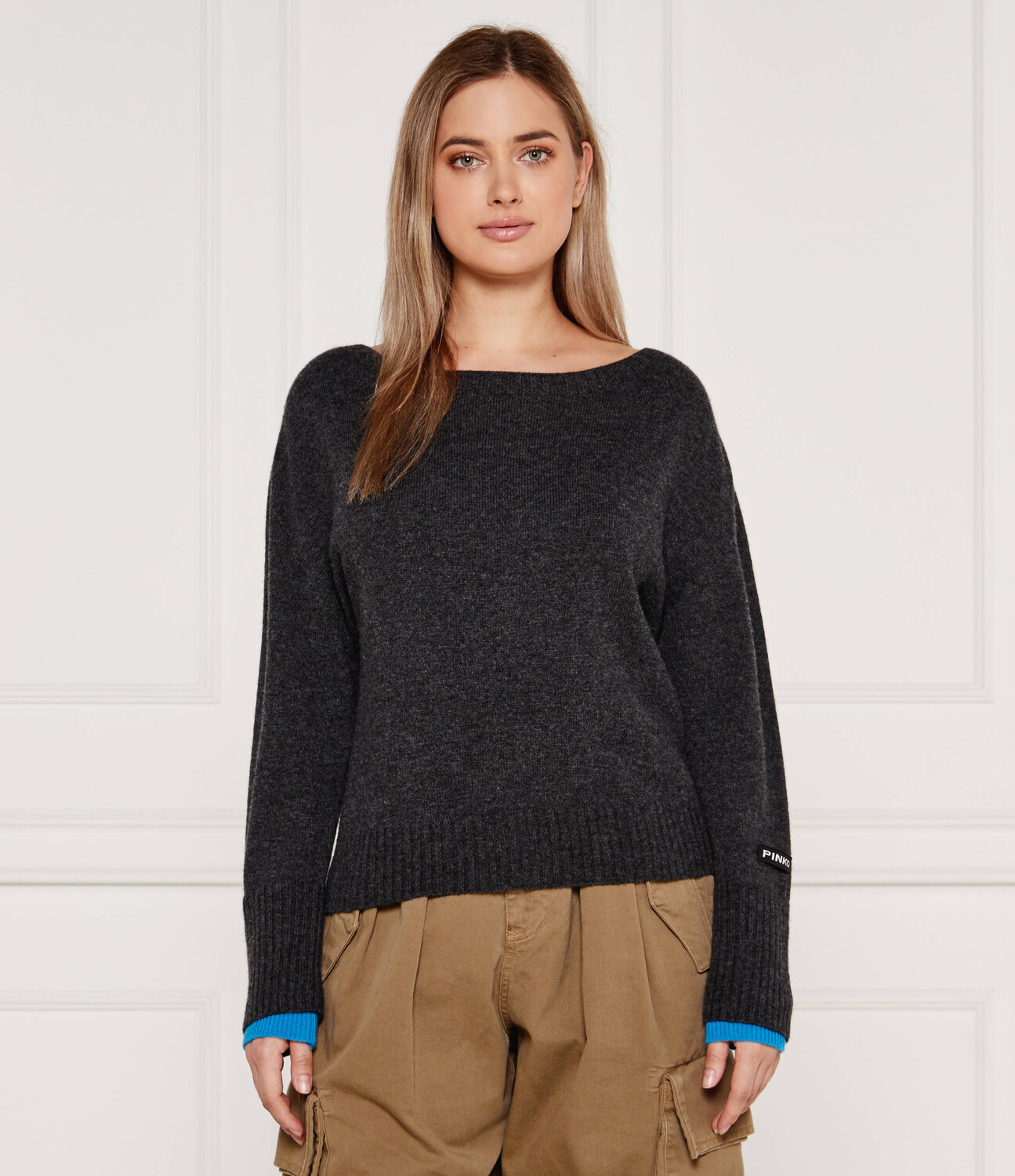 Свитер Pinko Regular Fit, серый
Свитер Pinko Regular Fit, серый