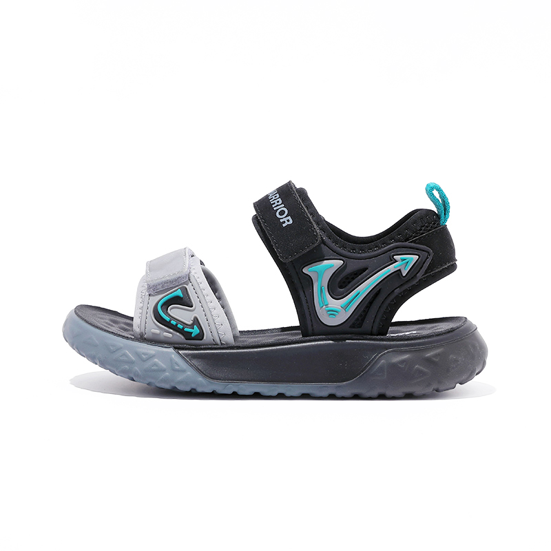 Устойчивые к скольжению и дышащие детские сандалии Kids WARRIOR, черный/серый
Устойчивые к скольжению и дышащие детские сандалии Kids WARRIOR, черный/серый
