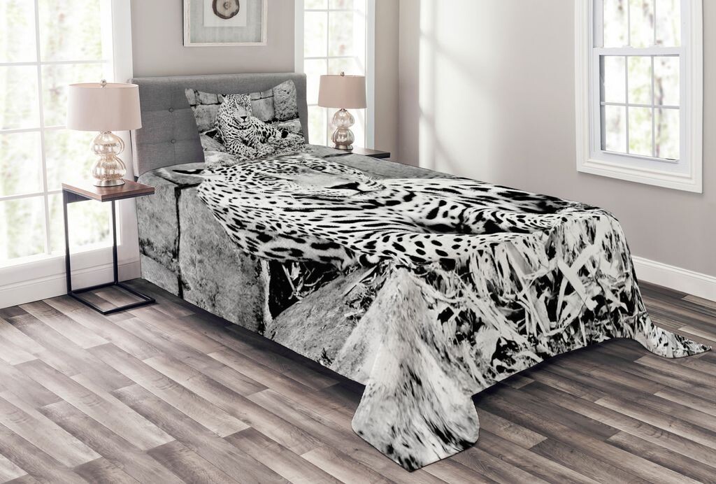 Комплект покрывала ABAKUHAUS Jungle, Wild Tiger Jaguar, комплект с моющимися наволочками, для односпальных кроватей 170 x 220 см, белый черный
Комплект покрывала ABAKUHAUS Jungle, Wild Tiger Jaguar, комплект с моющимися наволочками, для односпальных кроватей 170 x 220 см, белый черный