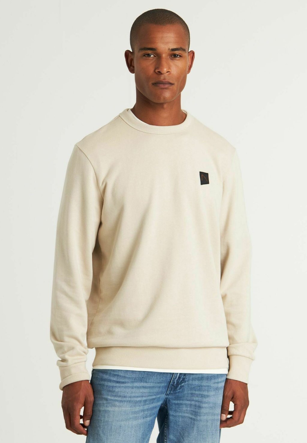 Толстовка TOBY CHASIN', светло-серый
Толстовка TOBY CHASIN', светло-серый