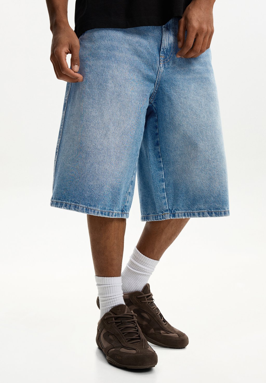 Джинсовые шорты Bershka, деним 
Джинсовые шорты Bershka, деним