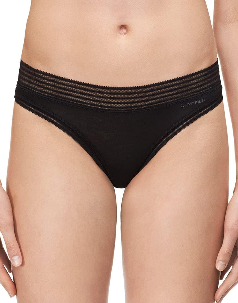 Женские модальные стринги Calvin Klein, Black
Женские модальные стринги Calvin Klein, Black