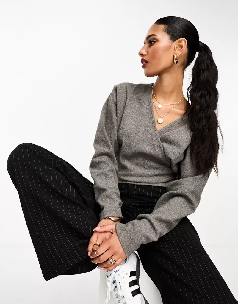 Супермягкий топ с запахом темно-серого меланжа ASOS Design, Серый, Супермягкий топ с запахом темно-серого меланжа ASOS Design
Супермягкий топ с запахом темно-серого меланжа ASOS Design, Серый, Супермягкий топ с запахом темно-серого меланжа ASOS Design