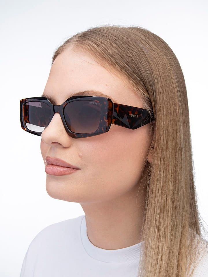 Солнцезащитные очки Guess, коричневый 
Солнцезащитные очки Guess, коричневый