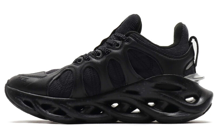 Кроссовки Arc Ace женские с низким верхом, черные Lining
Кроссовки Arc Ace женские с низким верхом, черные Lining